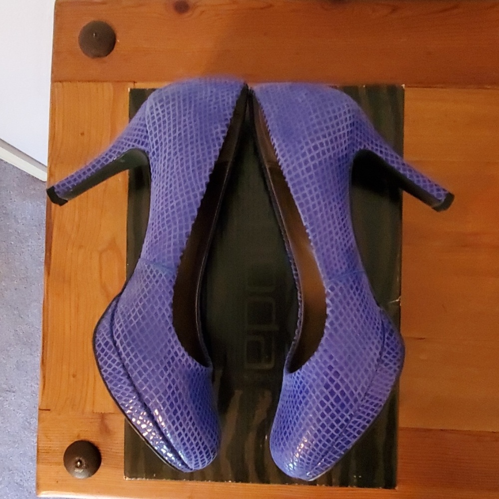 Moda Spana Pump - Picture 3 of 6